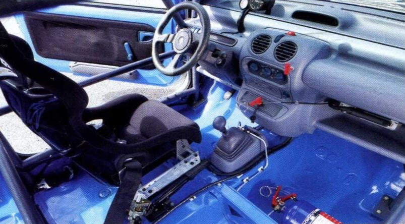 Twingo Coupe interior