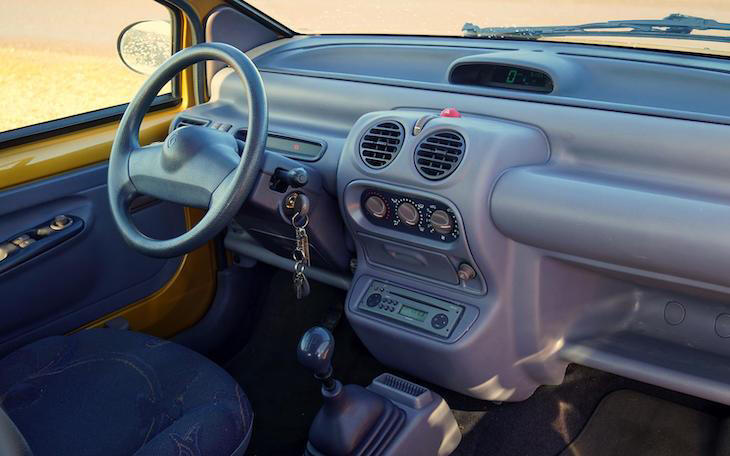 1996 Twingo interior